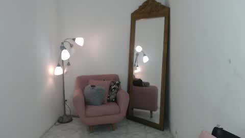 Snapshot of tatiana_oconell2 chatting on 06-05-26, 03:35 isabel online show from 06-05-26, 03:35