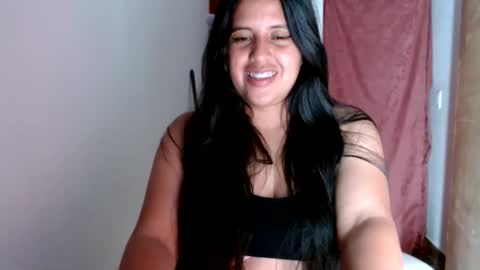 Snapshot of tatianaez22 chatting on 03-20-26, 05:01 tatianaez22 online show from 03-20-26, 05:01