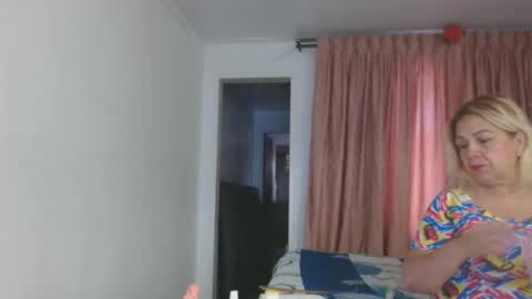Snapshot of tatianagiraldo12 chatting on 05-10-26, 10:48 tatiana giraldo online show from 05-10-26, 10:48