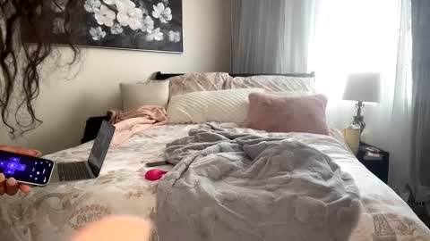 Tatianna Marie online show from 01-28-25, 10:12