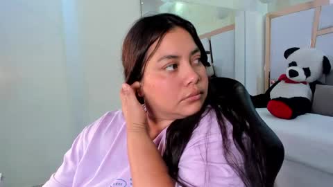 Snapshot of tatikanyx chatting on 05-14-26, 12:12 tatikanyx online show from 05-14-26, 12:12
