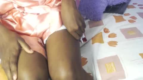 Snapshot of tatixxxvega chatting on 09-26-25, 01:37 tatix online show from 09-26-25, 01:37