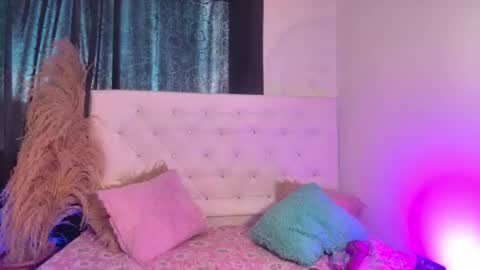 Snapshot of tatixxxvega chatting on 06-17-26, 07:26 tatix online show from 06-17-26, 07:26