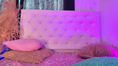 Snapshot of tatixxxvega chatting on 06-24-26, 06:51 tatix online show from 06-24-26, 06:51