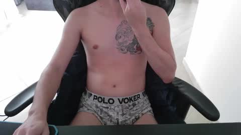 Snapshot of tatmers chatting on 01-19-25, 06:21 Lucas online show from 01-19-25, 06:21