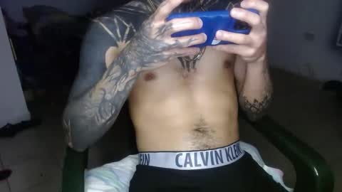 Snapshot of tatsexboy chatting on 12-06-24, 04:03 SeX-Boy online show from 12-06-24, 04:03