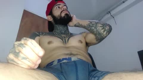 Snapshot of tatsexboy chatting on 01-13-26, 06:40 SeX-Boy online show from 01-13-26, 06:40