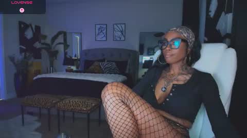 Tatted Queen online show from 07-22-26, 07:05