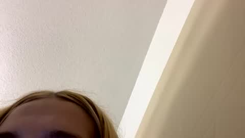 Snapshot of tattedlilmama chatting on 07-12-26, 04:53 Tattedlilmama online show from 07-12-26, 04:53