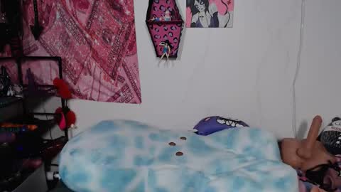Snapshot of tattedthickandpretty chatting on 05-15-26, 10:50 TattedThickandPretty online show from 05-15-26, 10:50