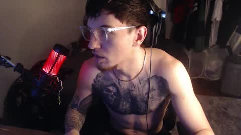 Snapshot of tattedtoyabuser chatting on 03-11-26, 04:18 tattedtoyabuser online show from 03-11-26, 04:18