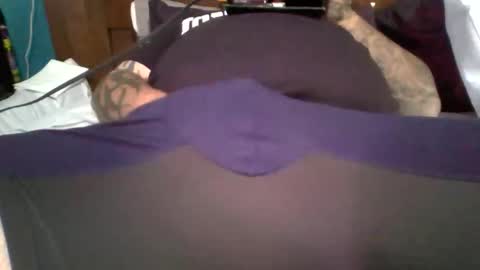 Snapshot of tattedtradie chatting on 06-02-26, 01:18 tattedtradie online show from 06-02-26, 01:18