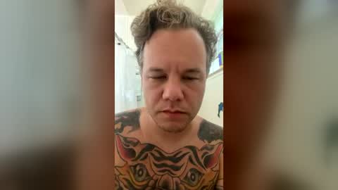 Snapshot of tattedupboyfun chatting on 06-29-26, 04:29 tattedupboyfun online show from 06-29-26, 04:29