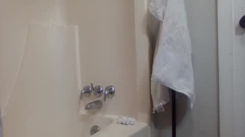 Snapshot of tattoo3333 chatting on 02-05-25, 03:13 tattoo3333 online show from 02-05-25, 03:13