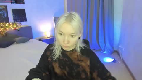 Snapshot of tattoo_artbaby chatting on 01-09-26, 01:41 tattoo_artbaby online show from 01-09-26, 01:41