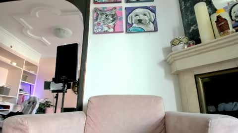 Nathalie Hardy  online show from 03-20-26, 08:14