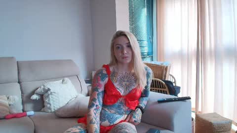 Snapshot of tattoobbgirl chatting on 04-29-26, 05:30 tattoobbgirl online show from 04-29-26, 05:30
