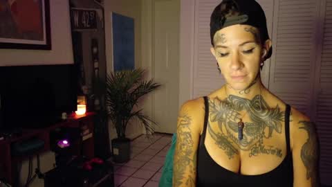 Snapshot of tattooed_natalia chatting on 05-03-26, 08:42 Natalia 3 online show from 05-03-26, 08:42
