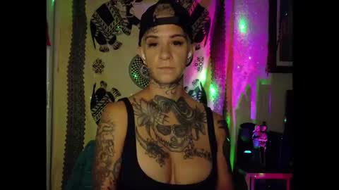 Snapshot of tattooed_natalia chatting on 07-26-26, 09:16 Natalia 3 online show from 07-26-26, 09:16