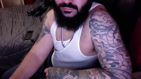 Snapshot of tattooedandbearded22 chatting on 10-21-25, 01:50 tattooedandbearded22 online show from 10-21-25, 01:50