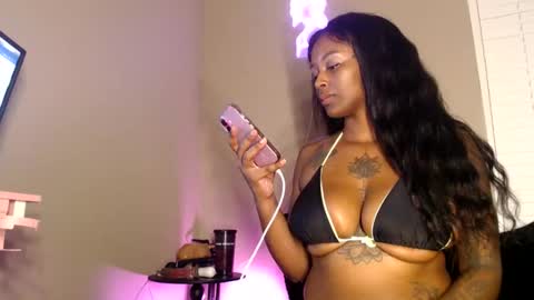 Snapshot of tattooedangelxx chatting on 05-17-26, 02:53 nyxxx online show from 05-17-26, 02:53