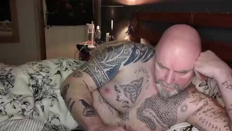 Tattooeddilf 01 online show from 12-09-24, 10:41