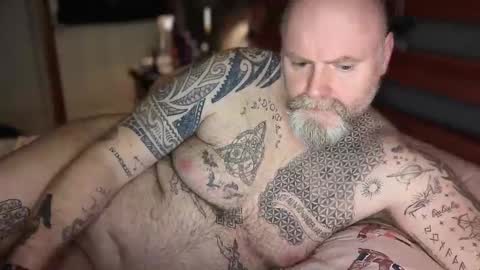 Tattooeddilf 01 online show from 01-19-25, 10:49