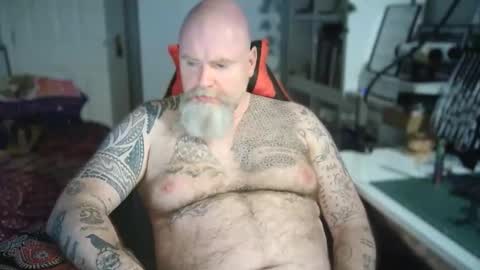 Tattooeddilf 01 online show from 10-14-25, 10:32
