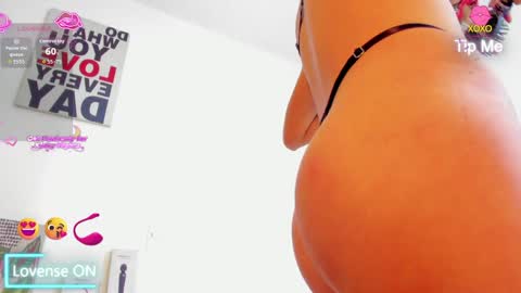 Tatoo foxx online show from 04-01-26, 01:23