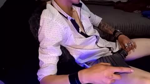 Snapshot of tattooman777 chatting on 02-22-26, 02:13 Jean pool online show from 02-22-26, 02:13