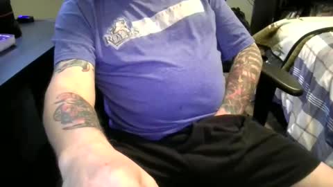 Snapshot of tatts_loves_tattas1 chatting on 03-25-26, 08:04 TattsLovesTattas online show from 03-25-26, 08:04