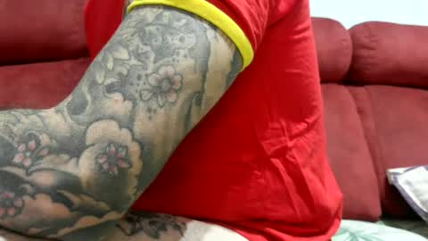 Snapshot of tatuadorhotxxx chatting on 07-03-26, 12:06 Tatuado20cm online show from 07-03-26, 12:06