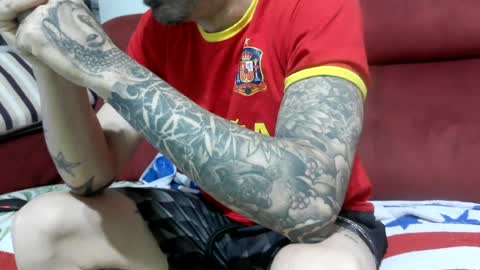 Snapshot of tatuadorhotxxx chatting on 07-06-26, 07:27 Tatuado20cm online show from 07-06-26, 07:27