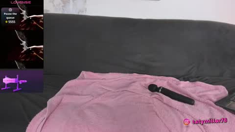 Snapshot of taty_miller chatting on 01-14-25, 04:18 Taty Miller online show from 01-14-25, 04:18