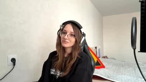 Emma online show from 01-13-26, 02:39