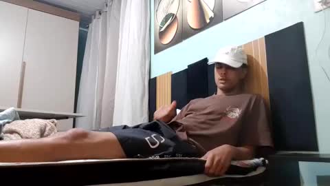 Snapshot of taulerfox chatting on 10-02-25, 07:21 Caito online show from 10-02-25, 07:21