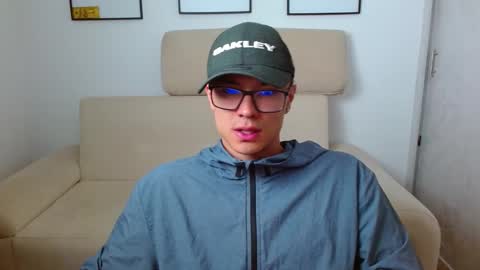 Snapshot of taurus4k chatting on 01-23-25, 01:08 taurus4k online show from 01-23-25, 01:08