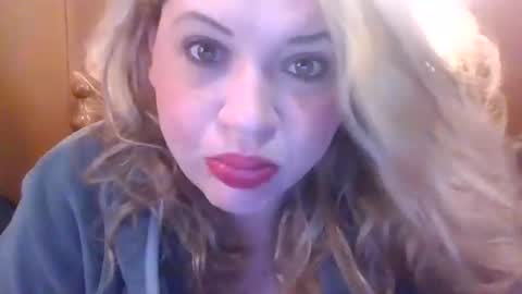 Snapshot of taurus79007 chatting on 10-28-25, 04:42 Taurus79007 online show from 10-28-25, 04:42