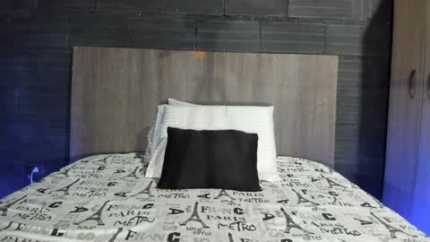  T A U R U S  online show from 02-08-25, 11:55