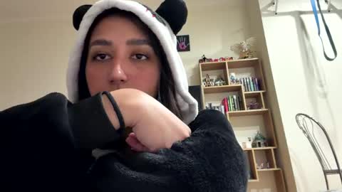 Snapshot of tawnyamartinek chatting on 05-21-26, 07:15 Riza online show from 05-21-26, 07:15