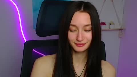 Taya online show from 04-17-26, 07:17