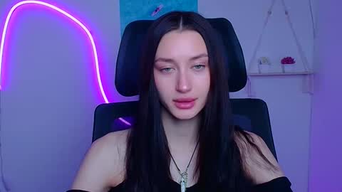 Taya online show from 04-24-26, 05:43