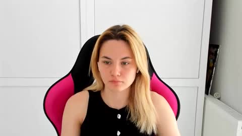 Tay online show from 05-24-26, 07:13