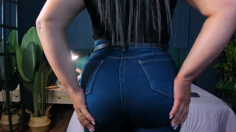 Taylor Bennet online show from 02-01-25, 06:08