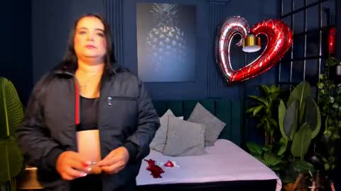 Taylor Bennet online show from 02-14-25, 12:03