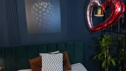 Taylor Bennet online show from 03-05-25, 12:00