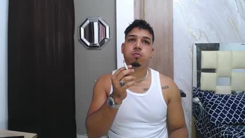 Snapshot of taylor_collins_2 chatting on 11-09-25, 06:50 taylor_collins_2 online show from 11-09-25, 06:50