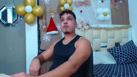 Snapshot of taylor_collins_2 chatting on 11-14-25, 11:13 taylor_collins_2 online show from 11-14-25, 11:13