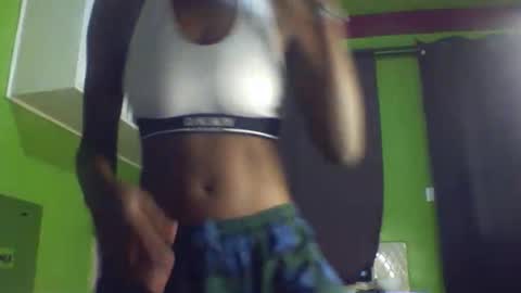 taylor_swift09 online show from 02-15-26, 10:28