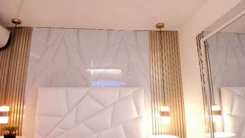 Snapshot of taylorluxe chatting on 07-02-26, 12:33 Taylor online show from 07-02-26, 12:33